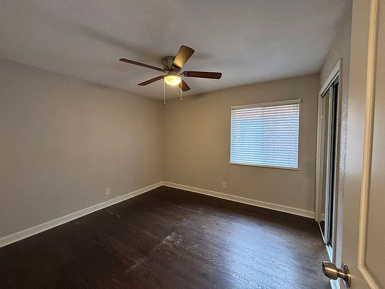 3704 Wyandotte St #6 — Photo 9