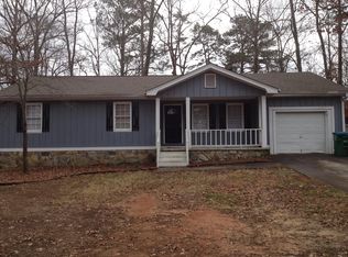 402 Bob Wood Dr, Loganville, GA 30052