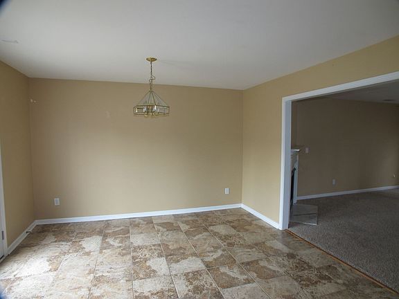 5th image of 1805 Chinchester Ln