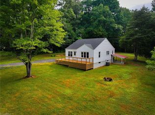 1791 Quaker Church Rd, Siloam, NC 27047