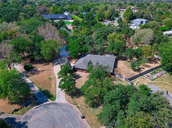 3401 Carriage Way, Edmond, OK 73013