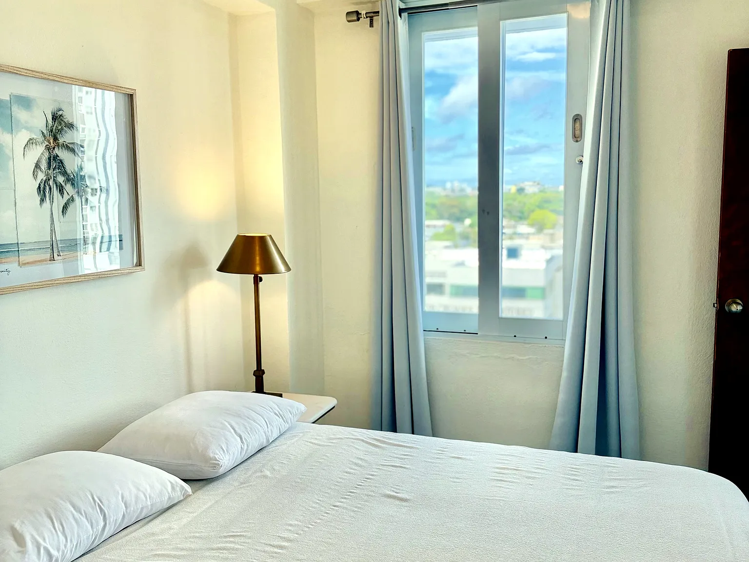 1 bed, 400 sqft, $1,300 — Photo 2