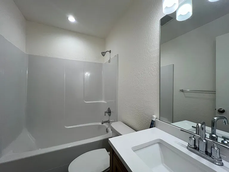 534 Putnam Ave #1 — Photo 5