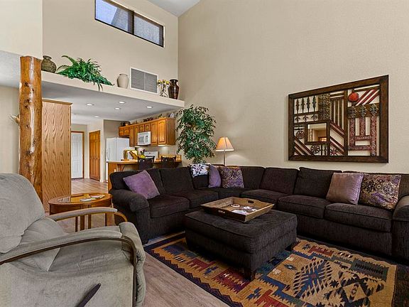 5th image of 210 Cypress Court