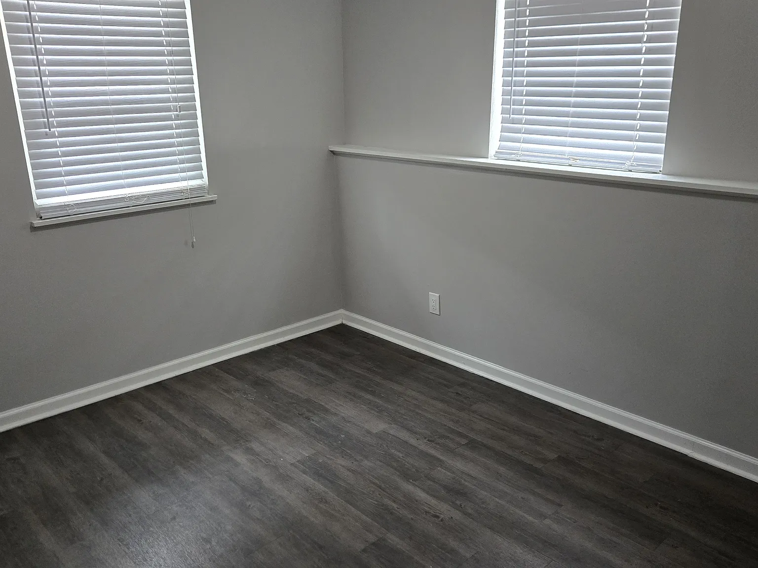 Updated Apartment in Martin City / South Kansas City — Photo 4