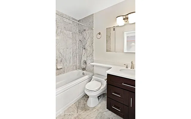 Rented by Douglas Elliman | media 26