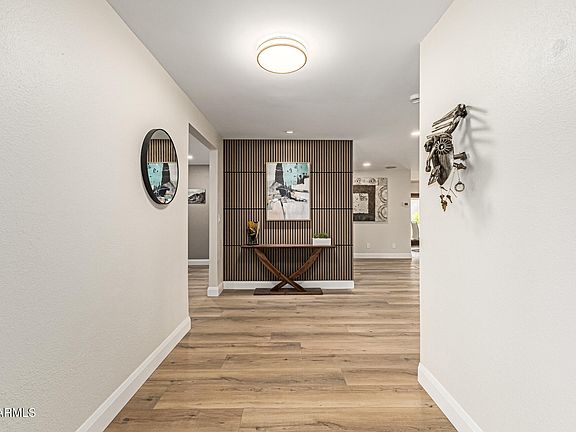 5th image of 2901 E Las Rocas Dr