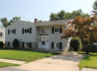 8927 Park South Dr, Glen Burnie, MD 21061