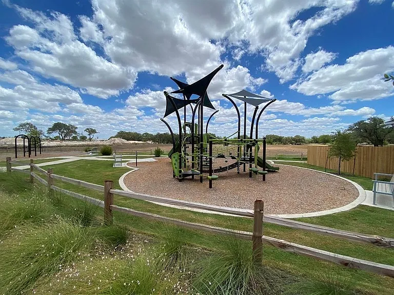133 Everglades Dr — Photo 26