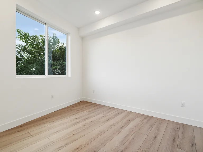 1621 Point Breeze Ave #4 — Photo 29