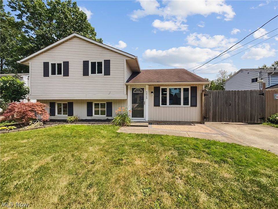 1st image of 5929 Rosebelle Ave