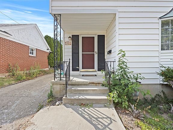 4th image of 80 Capen Blvd