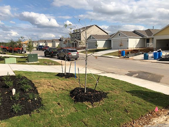 2nd image of 4522 Meadowland Pl