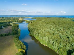 7 Pojac Point Rd, North Kingstown, RI 02852