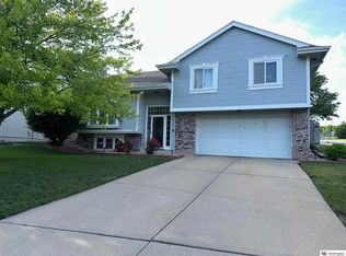 12902 Camden Ave, Omaha, NE 68164