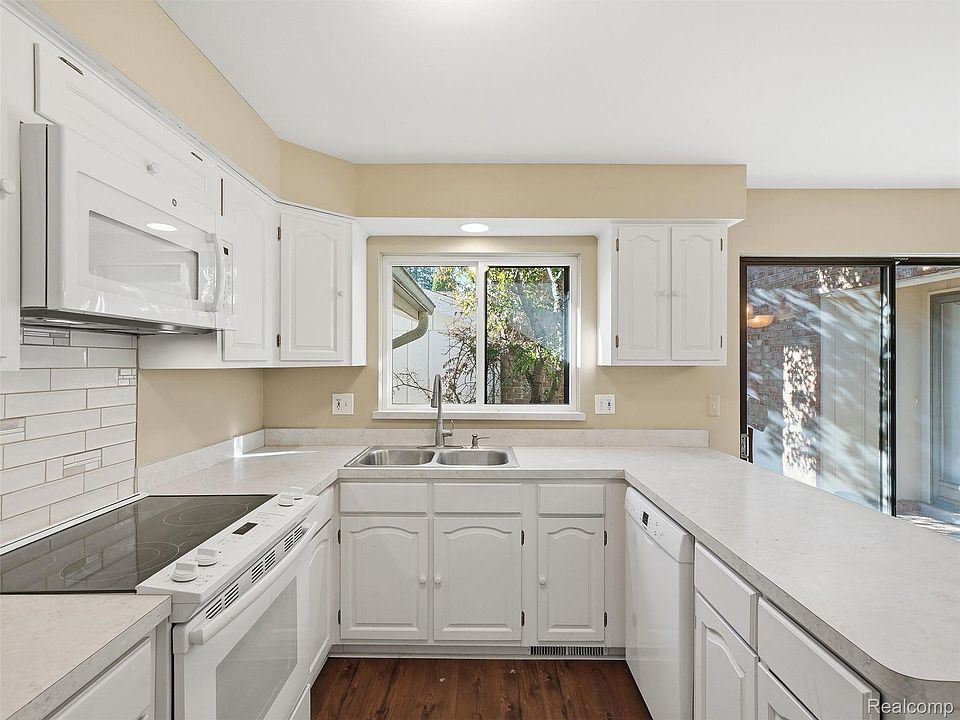 7383 Creek View Ct, photo 14