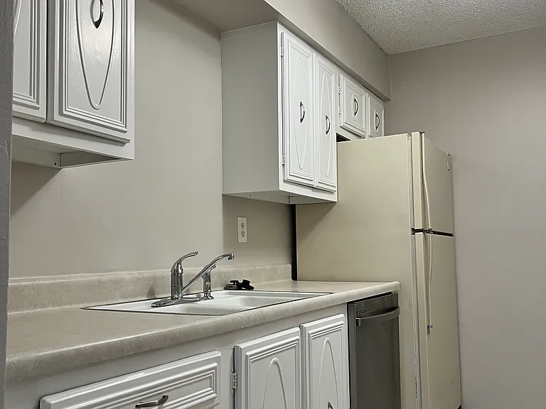 526 Orange Dr #25 — Photo 14