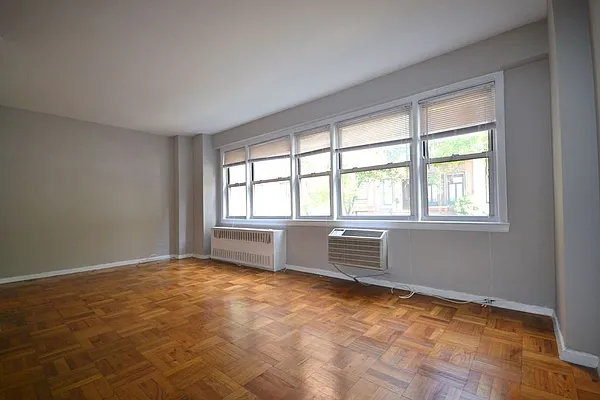 Rented by Bold New York | media 4