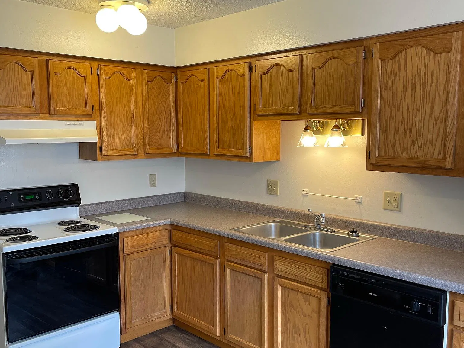 3 bed, $1,513 — Photo 2