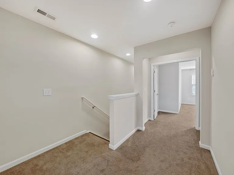 115 Winifred Dr — Photo 12