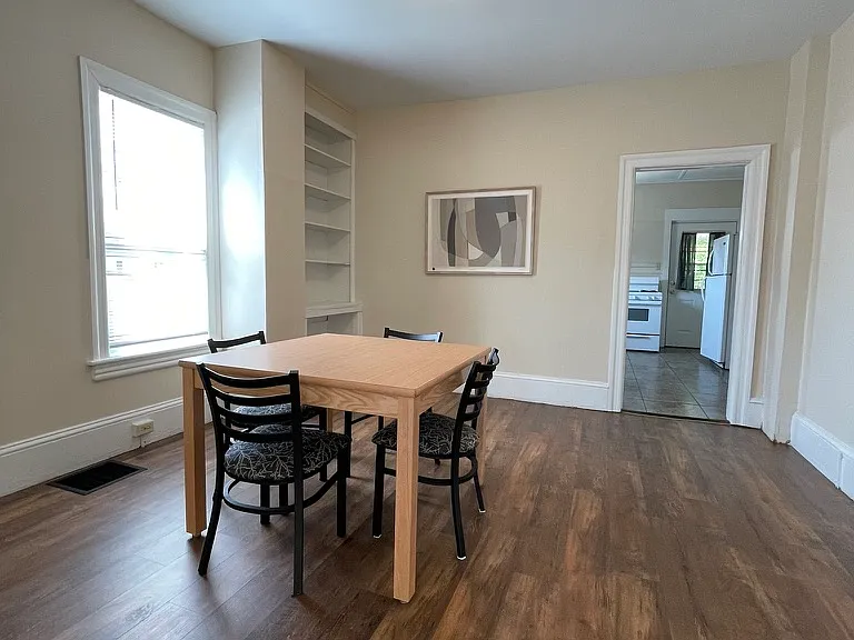 511 8th Ave #1 — Photo 3
