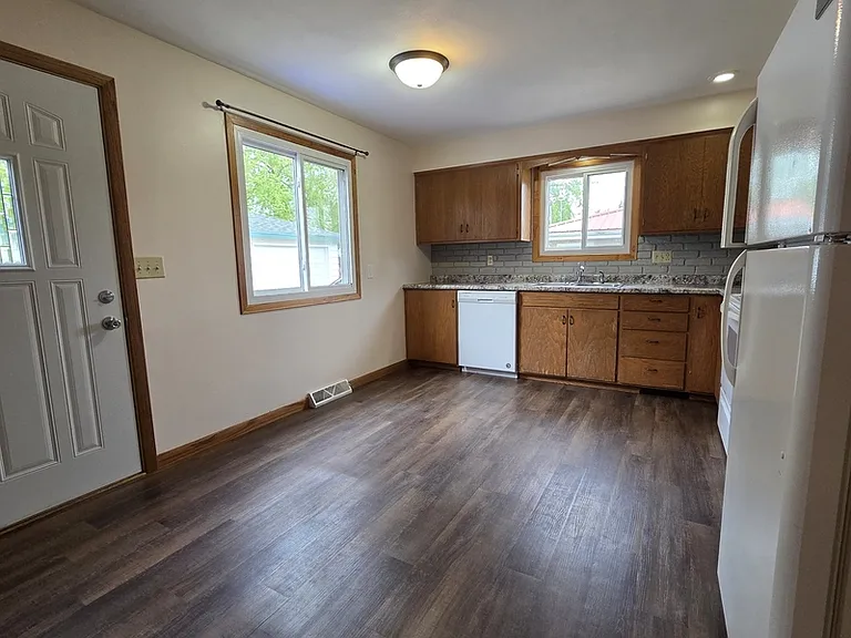 1506-1508 S Perkins St — Photo 9