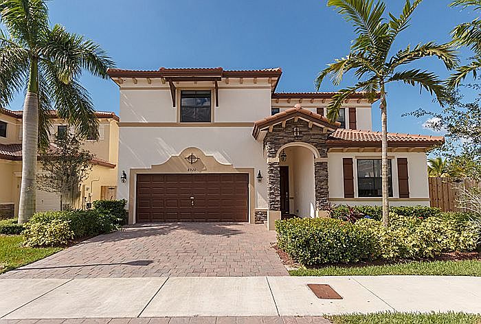 1st image of 8920 NW 99th Ave