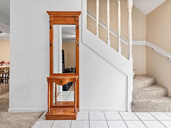 3rd image of 1301 Northfield Cir