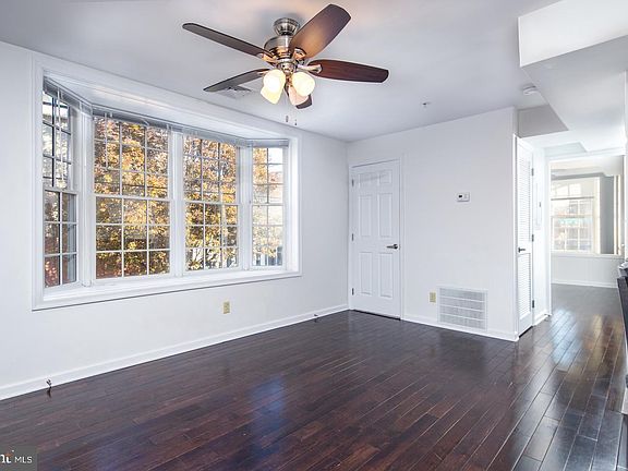 3rd image of 748 S 4th St Floor 3