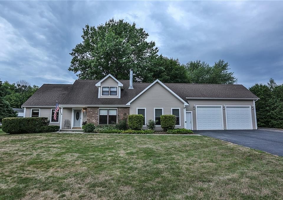 1st image of 86 Rolling Meadow Dr S