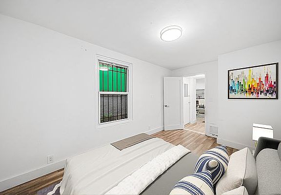 5th image of 129 E 80th St Office 1B