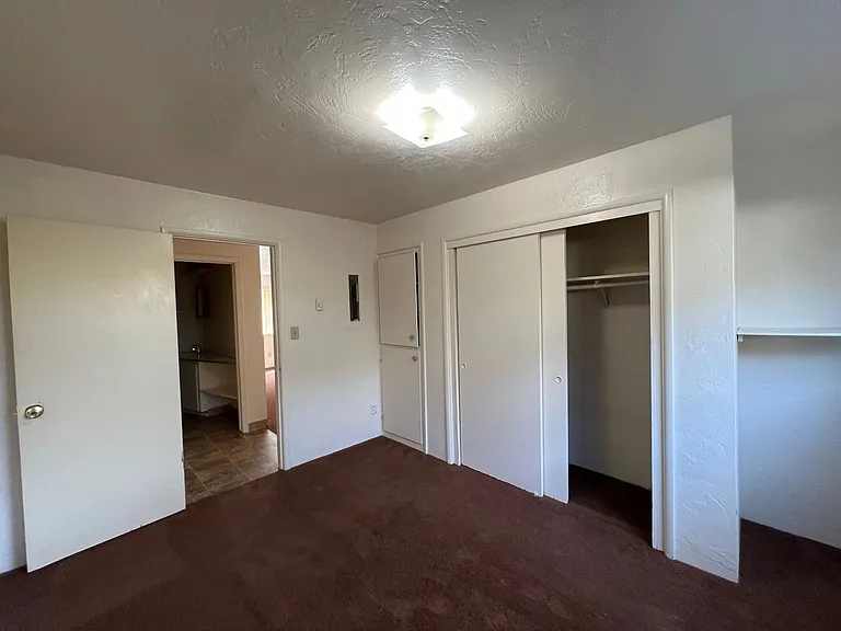 771 W 7th Ave — Photo 10