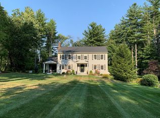 32 Christmas Tree Cir, Bedford, NH 03110