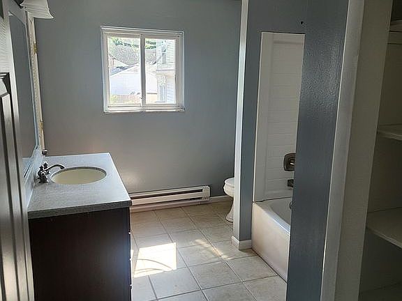 3rd image of 7359 Longworth Dr