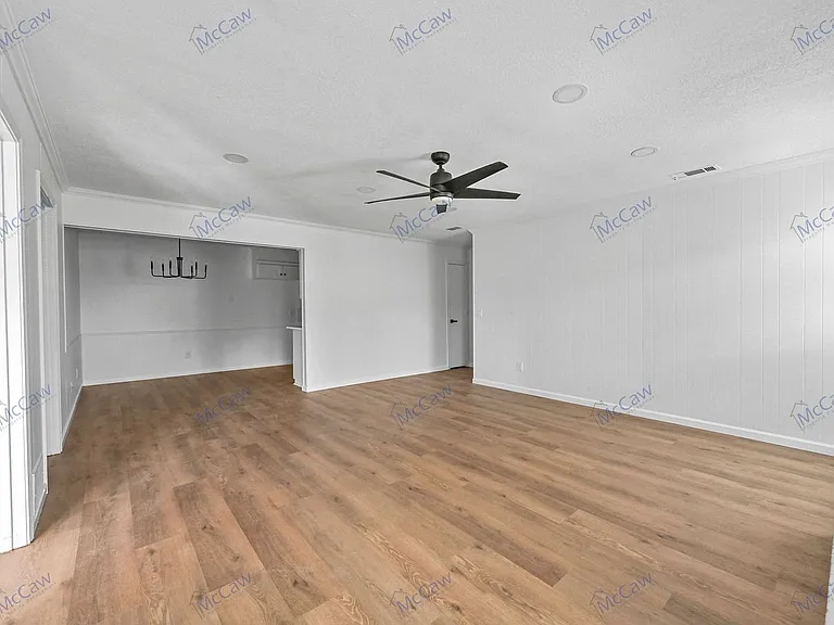2832 Townbluff Dr — Photo 7
