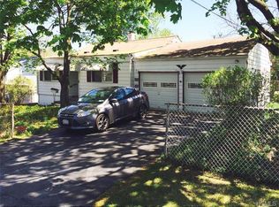 1 Rosebud Dr, Stony Pt, NY 10980