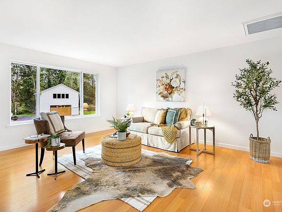 4th image of 22322 153rd Avenue SE