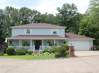 9 Raleigh Pl, Cross Lanes, WV 25313