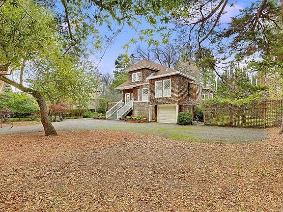 2nd image of 83 Sir Francis Drake Boulevard