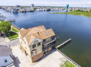 105 N Little Rock Ave, Ventnor, NJ 08406
