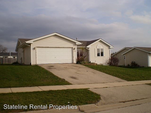 1st image of 4430 Sunbury Dr