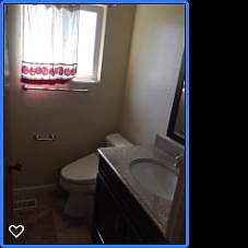 Bath room in mater room