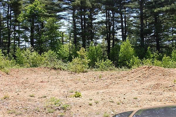 2nd image of 143 Shea Rd