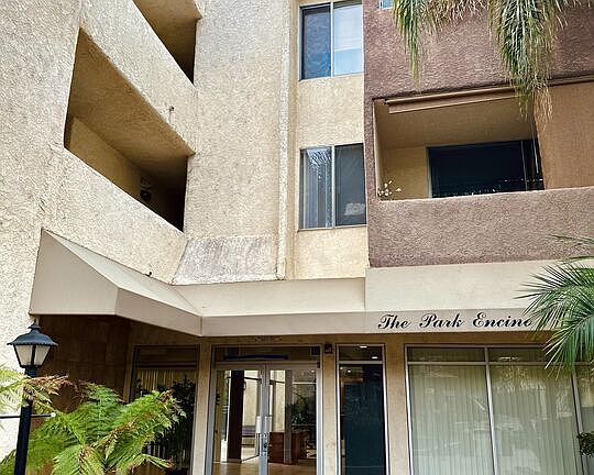 2nd image of 5325 Newcastle Ave Unit 227