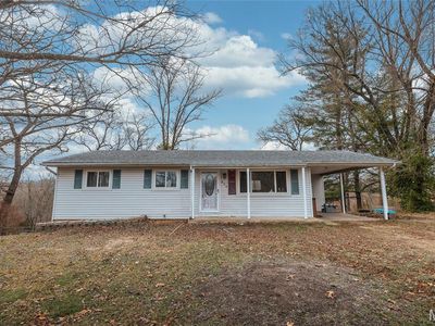 450 Hillcrest Dr, Bourbon, MO, 65441