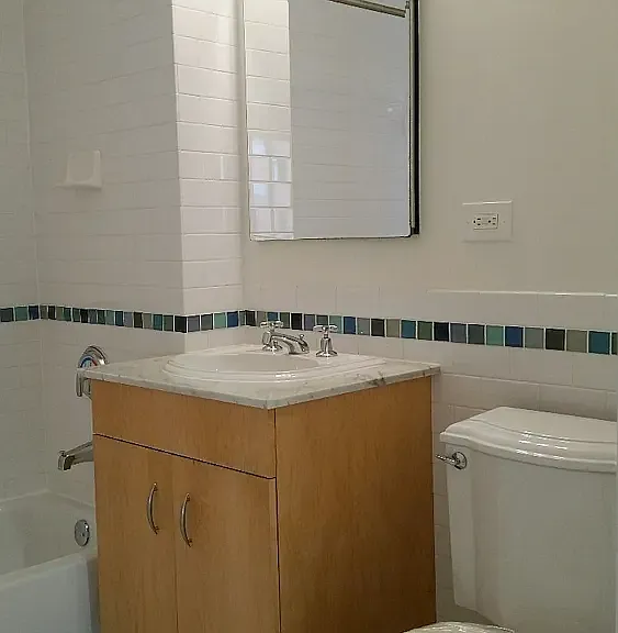 217 Front St #5C — Photo 3