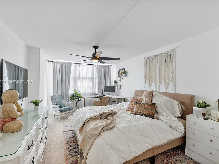 6039 Collins Ave #934 — Photo 12