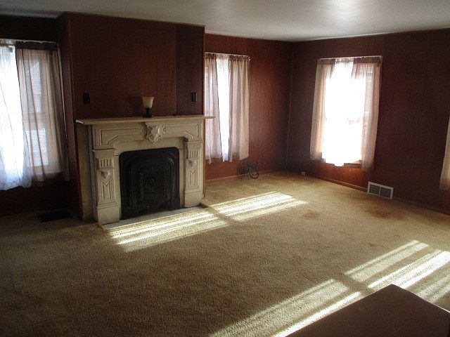 2nd image of 1108 Paul St #4