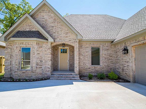 4th image of 2307 Abigail Dr
