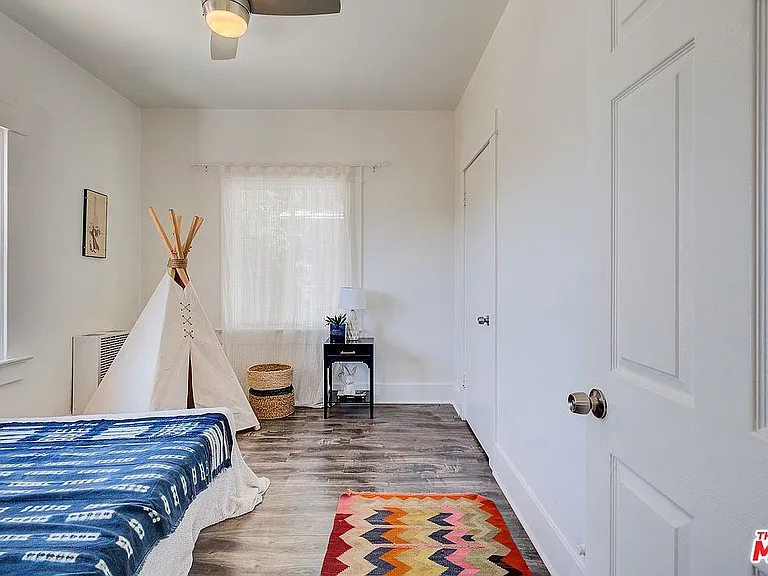 3871 S Hobart Blvd — Photo 25